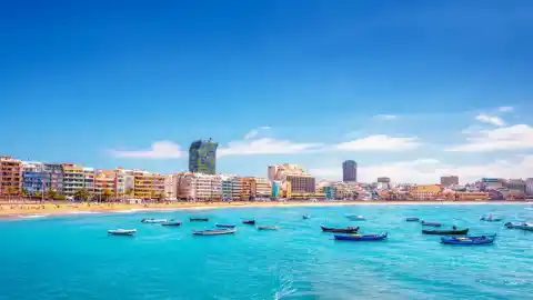 Imagen 1 de Los españoles reservan ya sus viajes para verano: estos son los destinos que más bajan las tarifas