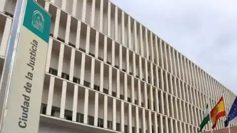 Imagen 1 de Investigan al encargado de un restaurante de Málaga por presunto acoso y agresión sexual a una empleada