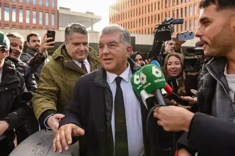 Imagen 1 de Laporta declara por el Caso Negreira y dice que recibió hasta 600 informes sobre árbitros, pero Valverde y Luis Enrique niegan haberlos usado