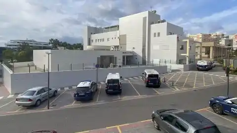 Imagen 1 de Detenida la expareja de la mujer hospitalizada grave en Motril por una paliza