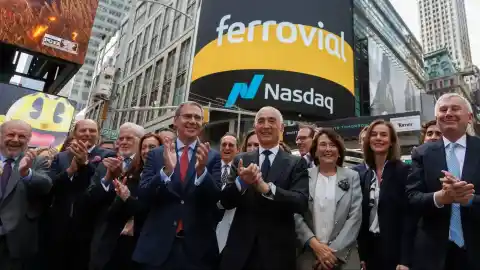 Imagen 1 de Ferrovial culmina el salto al Nasdaq 100 y se convierte en la primera empresa del Ibex en entrar al índice