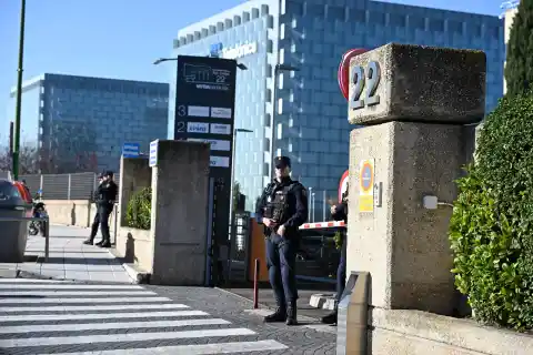 Imagen 1 de El juez deja en libertad a los cuatro detenidos por la investigación sobre la compañía áerea Plus Ultra