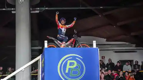 Imagen 1 de Toni Bou logra el tercer triunfo en el arranque del Mundial indoor camino de los 40 títulos