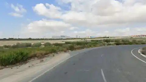 Imagen 1 de Hallado un joven de 28 años muerto junto a la N-340 en Vélez-Málaga