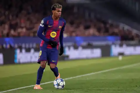 Imagen 1 de Barcelona - Osasuna, en directo | El Barça busca ampliar su ventaja en Liga para meter presión al Madrid