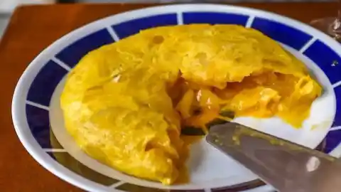 Imagen 1 de La mejor tortilla de patata de España se come en Madrid y la cocina un chef venezolano