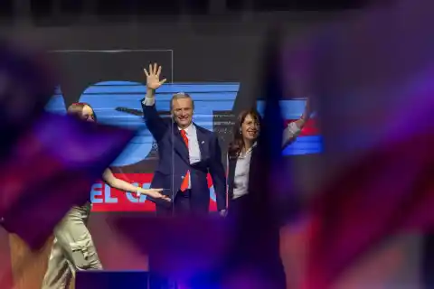 Imagen 1 de La incógnita de Kast en Chile: ¿quiere gobernar como Meloni, Bolsonaro, Milei o ser una mezcla de todos?