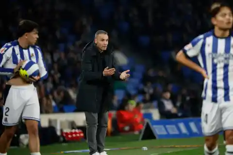 Imagen 1 de La Real Sociedad destituye a Sergio Francisco y nombra, de manera interina, a Jon Ansotegi