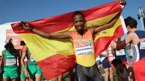 Imagen 1 de Histórico Europeo de cross para España: ocho medallas, tres de oro, con un gran Thierry Ndikumwenayo