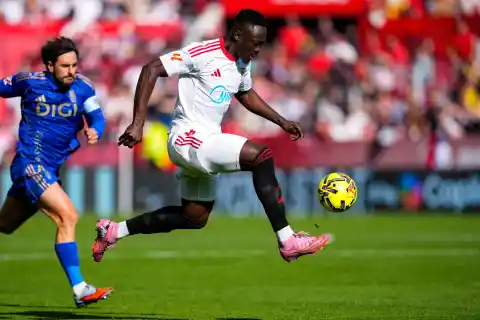 Imagen 1 de Tarde plácida del Sevilla ante un Oviedo muy débil