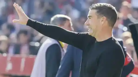 Imagen 1 de El Oviedo destituye a Carrión tras la debacle de Sevilla, solo dos meses después de sustituir a Paunovic