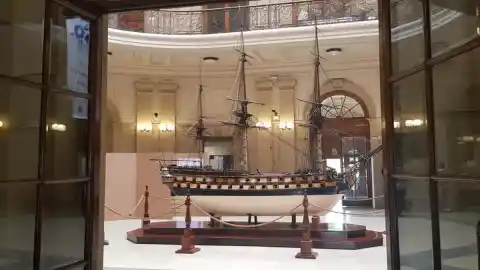 Imagen 1 de Los tesoros ocultos de la UPC: ciencia, arte y memoria al alcance de todos