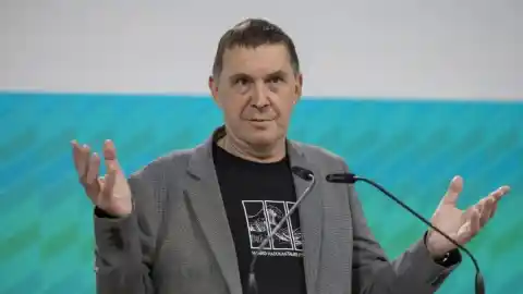 Imagen 1 de Otegi cree que Sánchez “tratará de alargar la legislatura”, pero le pide un “propósito” y un “programa de cambios”
