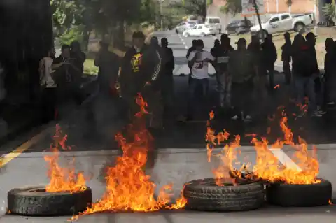 Imagen 1 de El Consejo Electoral de Honduras advierte de un “inaceptable atentado a la democracia” por las protestas que retrasan el escrutinio definitivo