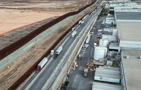 Imagen 1 de Las rutas para evadir al fisco: huachicol fiscal, facturación falsa y aduanas