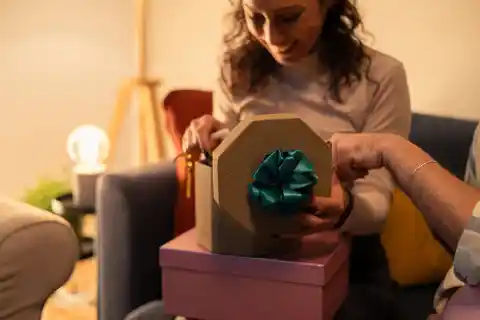 Imagen 1 de Joyas sexuales, juguetes eróticos, escapadas y más ideas para regalar en Navidad