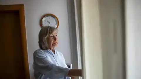 Imagen 1 de La soledad golpea fuerte en Navidad: “Si es sostenida puede afectar al cuerpo, tanto como fumar quince cigarrillos al día”