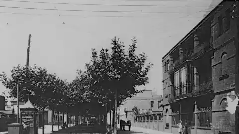 Imagen 1 de 100 años del título de ciudad a l'Hospitalet: ¿defensa ante Barcelona o propaganda de la época?