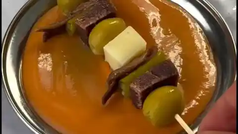 Imagen 1 de 6 ideas de gildas inspiradas en distintas zonas de España que te servirán como apertivo en tus comidas navideñas