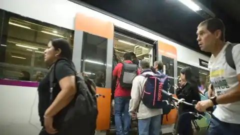 Imagen 1 de Govern y Comuns acuerdan mantener la bonificación del 50% en el transporte público