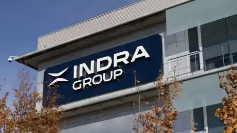 Imagen 1 de El Gobierno autoriza la compra del 89,68% de Hispasat por parte de Indra por 725 millones de euros