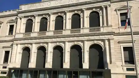 Imagen 1 de Condenado a 25 años de cárcel un abuelo por agredir sexualmente a dos nietas