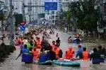 Imagen 1 de Asciende a 90 el número de personas muertas en Vietnam por las lluvias torrenciales
