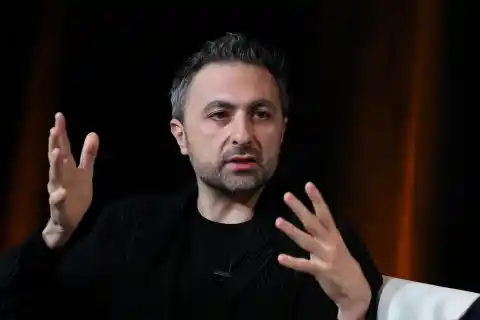 Imagen 1 de Mustafá Suleyman: “Controlar la inteligencia artificial es el desafío de nuestro tiempo”