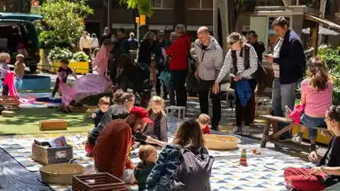 Imagen 1 de Barcelona busca más familias colaboradoras