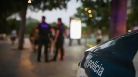 Imagen 1 de Los Mossos desarticulan una mafia de falsos empadronamientos en Premià