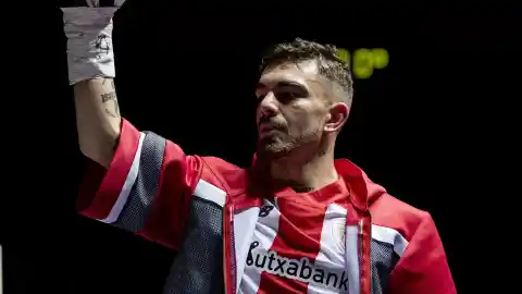 Imagen 1 de Jon Fernández gana el título europeo de boxeo en peso superligero