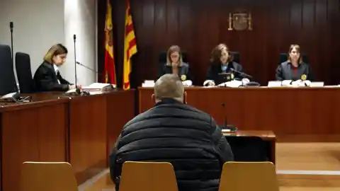 Imagen 1 de Condenado a 18 años de cárcel por abusar sexualmente de sus dos hijas y cinco menores más