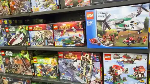 Imagen 1 de Haz que Papá Noel esté orgulloso de ti regalando juguetes LEGO para todas las edades: crea, construye y ahorra un -40%