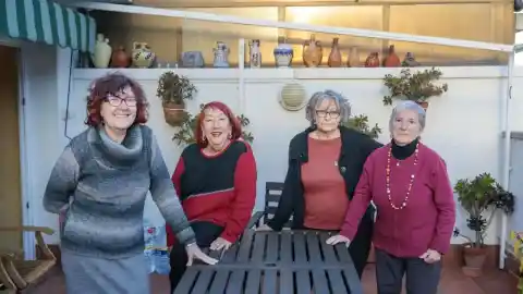 Imagen 1 de Las 'chicas de oro' del Carmel: “Queríamos formar una familia diferente”