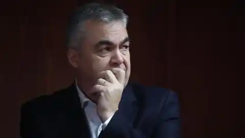 Imagen 1 de Última hora política, en directo | El PSOE califica de "desahogo" la reacción de Cerdán contra el partido por su "acuciante" problema judicial