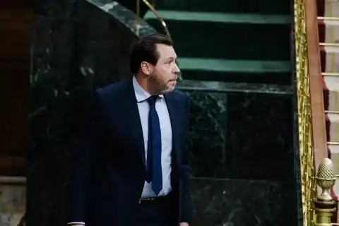 Imagen 1 de El ministro Puente se reafirma en sus ataques contra Eduardo Madina mientras crece el malestar en el PSOE