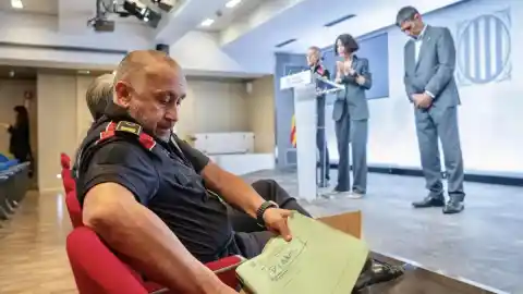 Imagen 1 de Los Mossos recuperan al jefe de la unidad de anticorrupción purgado por ERC