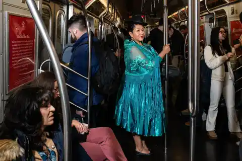 Imagen 1 de Sharoll Fernández: “Es una locura que mi abuela haya muerto analfabeta y yo me haya graduado de Harvard”