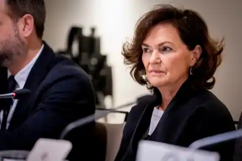 Imagen 1 de El Consejo de Estado cuestiona a la CNMC y complica la aprobación de la nueva retribución a las eléctricas