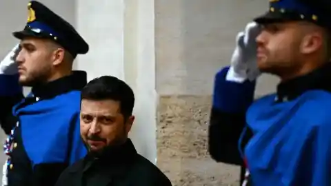 Imagen 1 de Encuesta: ¿Ucrania está cayendo en una trampa de EE.UU. y Rusia?