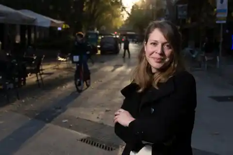 Imagen 1 de Janet Sanz: “Trabajaré asesorando a ciudades que quieran hacer proyectos como las ‘superilles’”