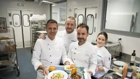Imagen 1 de Los chefs de Disfrutar preparan un menú de Navidad que se servirá en 120 hospitales