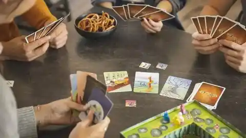 Imagen 1 de Hay un duende liándola en Abacus: 4 noches mágicas con ofertas en juegos y juguetes