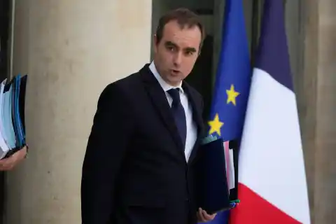 Imagen 1 de Francia se asoma de nuevo a la crisis tras ser rechazado el proyecto de presupuestos
