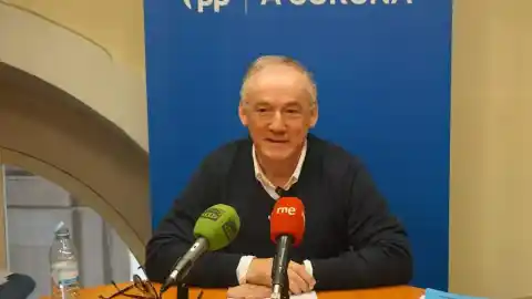 Imagen 1 de El PP exige la dimisión de la alcaldesa de A Coruña y del portavoz local tras las denuncias de acoso laboral