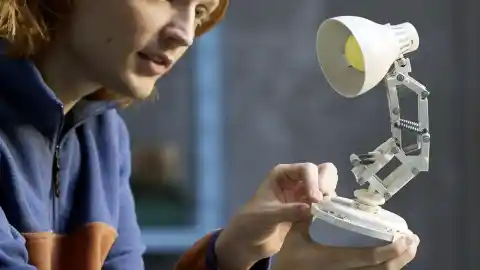 Imagen 1 de Un Lego para nostálgicos: la lámpara y la pelota de Pixar, perfecto para coleccionistas