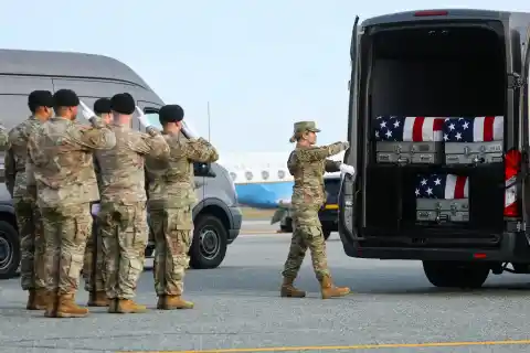 Imagen 1 de EE UU lanza un “ataque masivo” contra el ISIS en Siria tras el atentado contra sus tropas del fin de semana