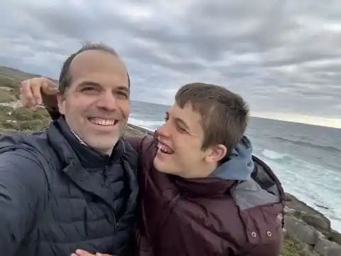 Imagen 1 de Carta a mi hijo con discapacidad: una sonrisa de domingo, un simple gesto que devuelve la luz