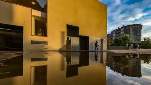 Imagen 1 de El concurso fotográfico de Vic premia a dos autores de la Foto del Lector de 'La Vanguardia'