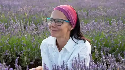 Imagen 1 de Indi, la galga que transforma emociones infantiles, protagoniza un nuevo cuento terapéutico